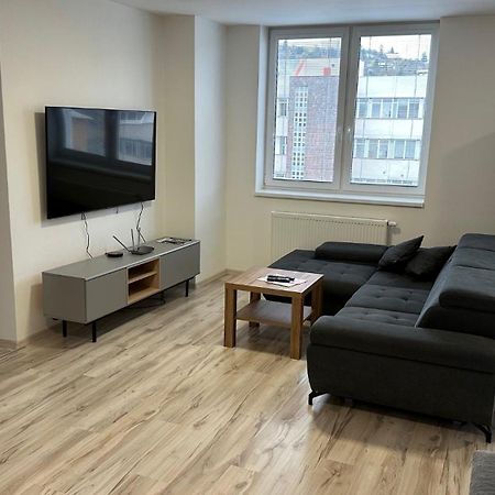 2 Room Apartment With Balcony Liptovsky Mikulas Exterior photo